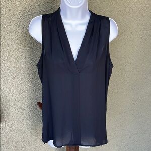 No.182 Vince Camuto Black Sleeveless Blouse size small